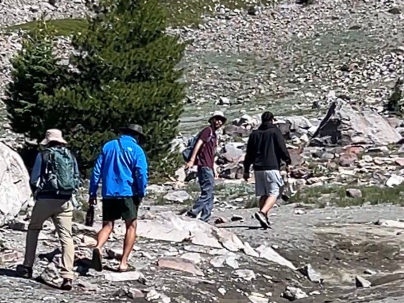 半山腰的源头水，是地球的液态光【雪士达山疗愈之旅 48】——你喝下的不是水，是流动的觉醒