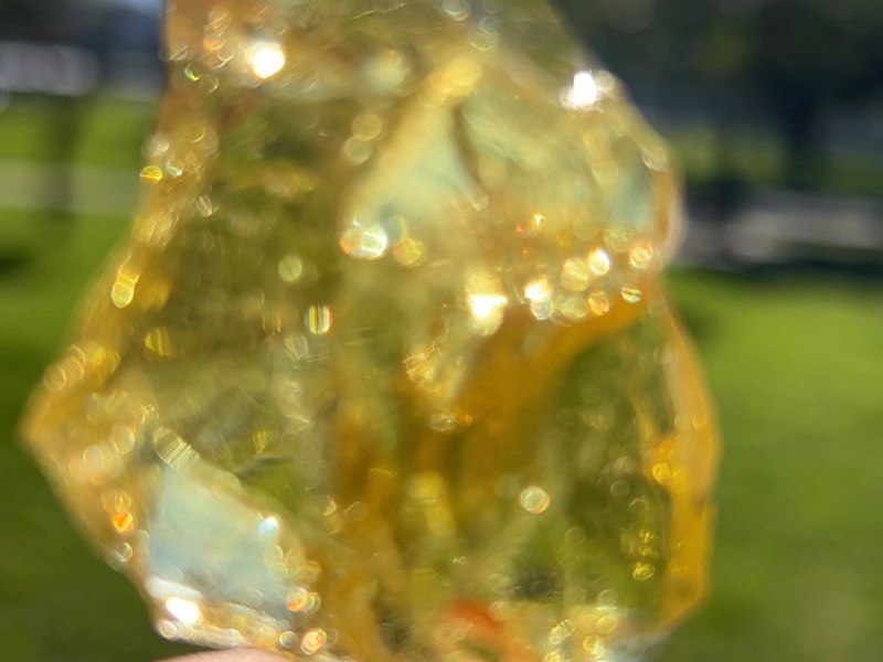 安达拉黄水晶，大天使约菲尔与黄龙的能量【新年伊始，拿回前世的技能（4）】——安达拉水晶打开通往更高境界的门户，帮助我们记住我们是永恒无限的存在